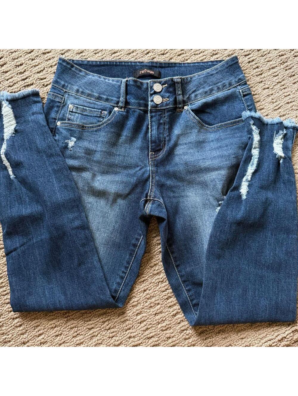 Refuge Medium Wash Distressed Raw Frayed Hem Double Button Skinny Jeans Size 8